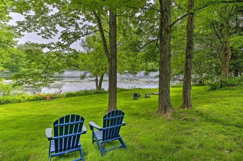 Hudson Valley Home With Lake Views And Kayaks