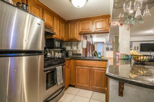 352 New York Cozy, 1 Bedroom Brownstone Apt