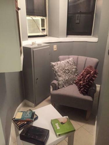 352 New York Cozy, 1 Bedroom Brownstone Apt