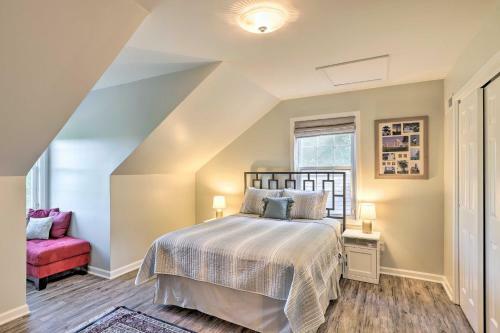 Tree-lined Firefly Hideaway Leicester Home!