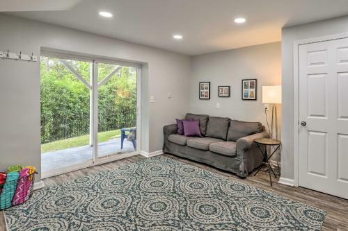 Tree-lined Firefly Hideaway Leicester Home!