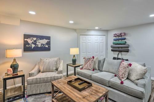 Tree-lined Firefly Hideaway Leicester Home!