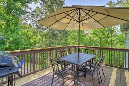 Tree-lined Firefly Hideaway Leicester Home!