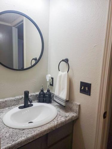 Apartamento Gorgeous Spacious Condo Centrally Located In Okc