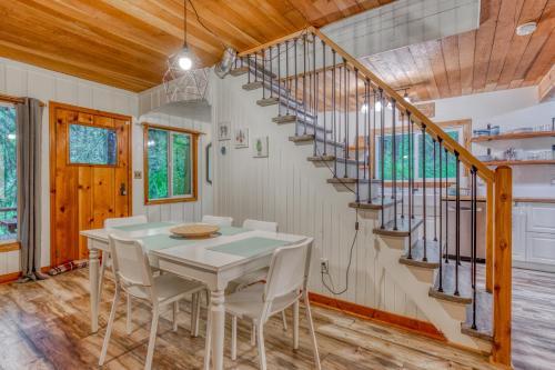 Foxberry Hideaway