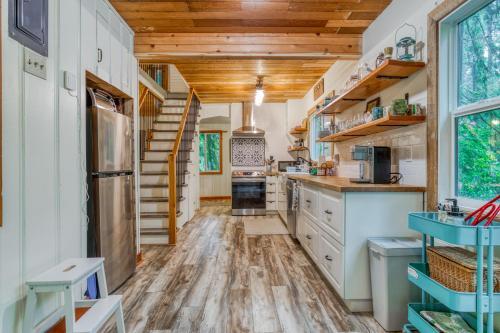 Foxberry Hideaway