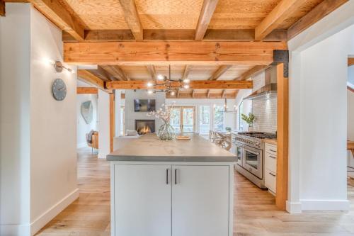 Spring Home 42