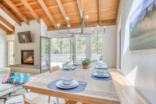 Spring Home 42