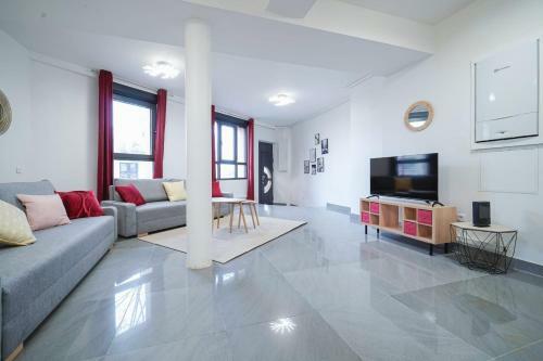 Beautiful House 10 Min Walk From Paris
