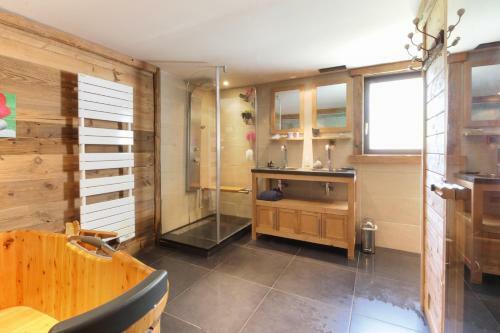 Chalet Yolo, Vall�e de Chamonix - Sauna Et Jacousi