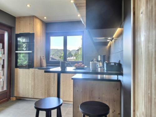 Chalet Les Gets, 6 Pi�ces, 10 Personnes - Fr-1-623-313