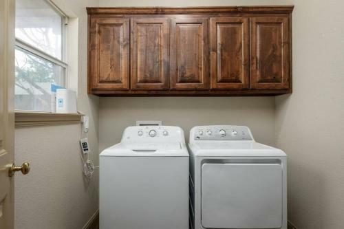 Cozy Home Near Stockyards Fort Worth