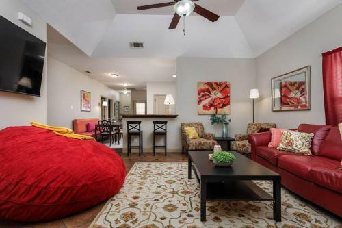 Cozy Home Near Stockyards Fort Worth