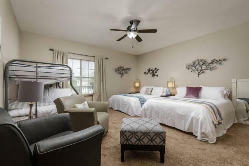 Cozy Home Near Stockyards Fort Worth