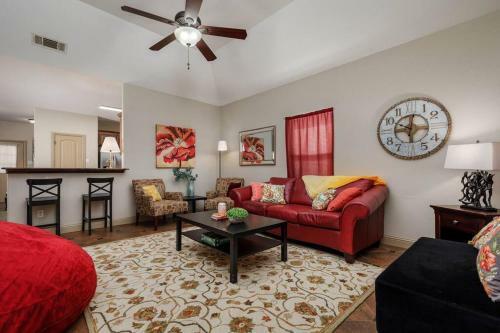 Cozy Home Near Stockyards Fort Worth