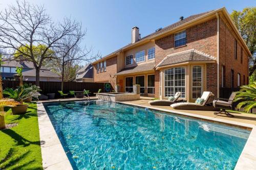 Elegant Executive Retreat In Plano/north Dallas