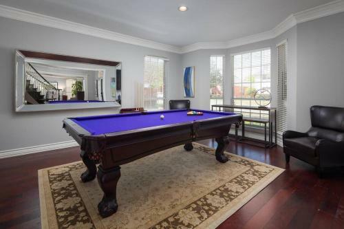 Elegant Executive Retreat In Plano/north Dallas