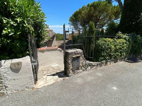 Spacious Holiday Home In Mouans-sartoux With Garden