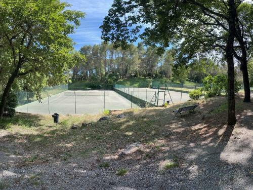 Spacious Holiday Home In Mouans-sartoux With Garden