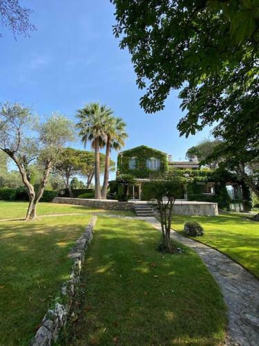 Magnifique Villa Avec Piscine � Mougins