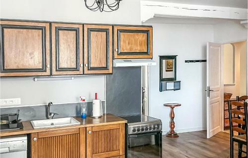 Nice Apartment In Pradelles With Wifi And 2 Bedrooms