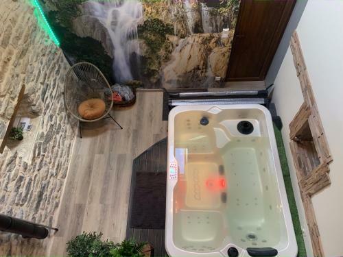 Petite Maison Chaleureuse Avec Jacuzzi