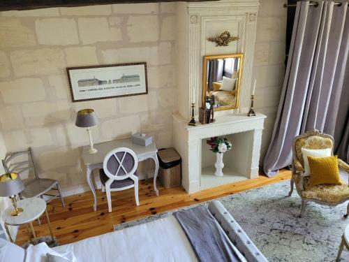 4 Bedrooms In A Charming House With Swimming Pool