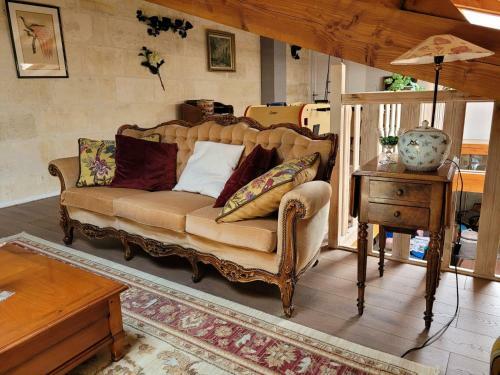4 Bedrooms In A Charming House With Swimming Pool