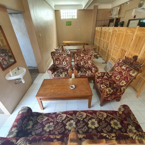 Alfirdausy Homestay Syariah