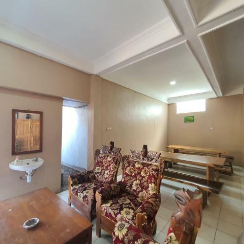 Alfirdausy Homestay Syariah