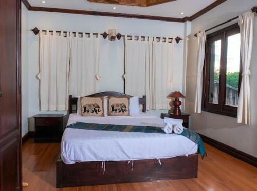 Hostal Y Not Lao Villa