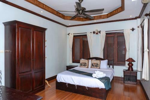 Hostal Y Not Lao Villa