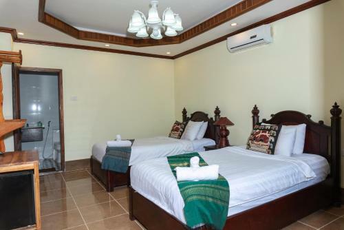Hostal Y Not Lao Villa