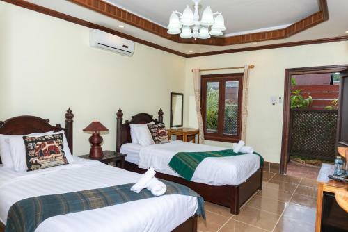 Hostal Y Not Lao Villa