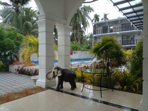 Hotel Amaa River Garden