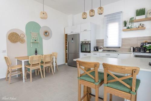 Apartamento Seashell Achziv Suite
