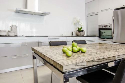 Sea View Boutique Apartment
