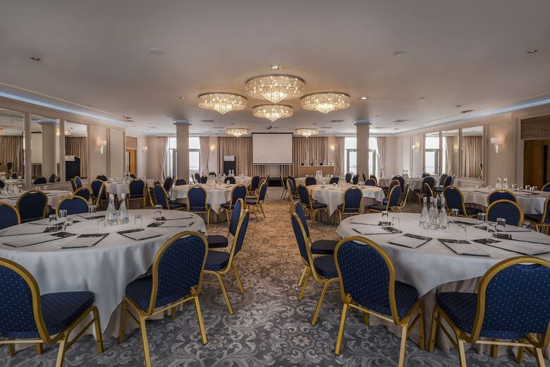 The Killeshin Hotel