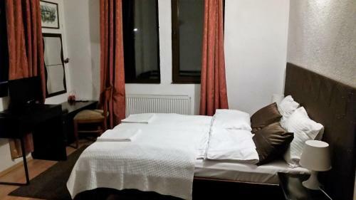 Hostal Guest House Elit