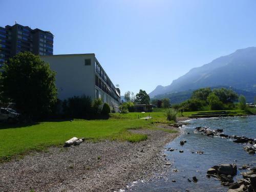 Apartment Waterfront Stays