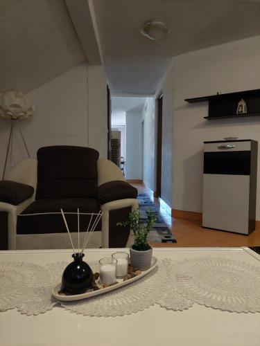 Apartment Em 2