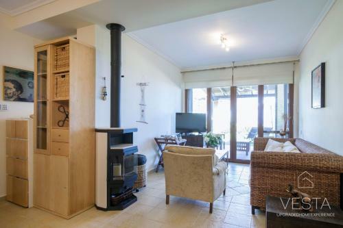 Galini Villa, 3 Bdrms, Sea Views & Private Garden