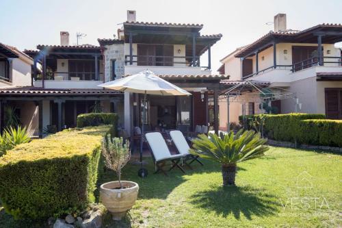 Galini Villa, 3 Bdrms, Sea Views & Private Garden