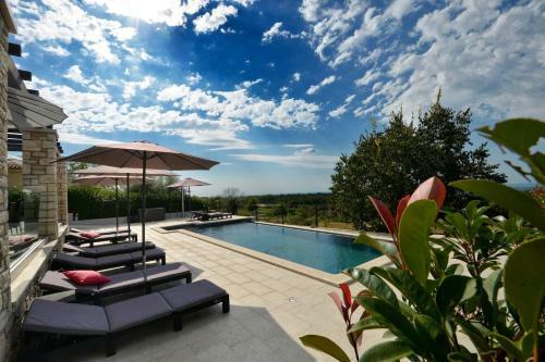 Casa Collini - Luxuri�se Ferienvilla Mit Meerblick