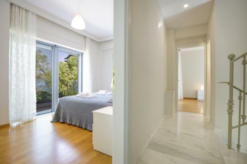 Villa Bay's Balcony Verga