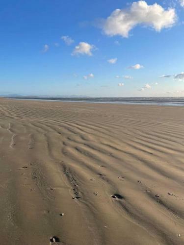 Bovinda Cottage - By The Beach, Bettystown
