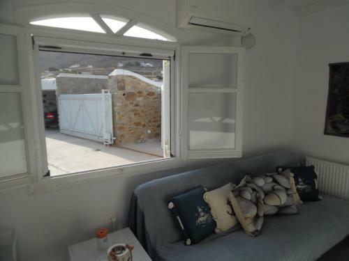 Feroniki Mykonos