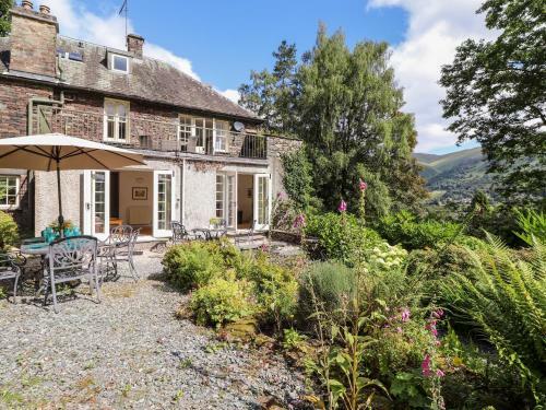 Huntingstile Lodge