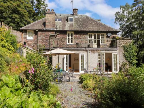 Huntingstile Lodge