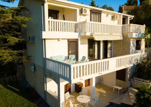 Door To Summer, Villa Near The Beach